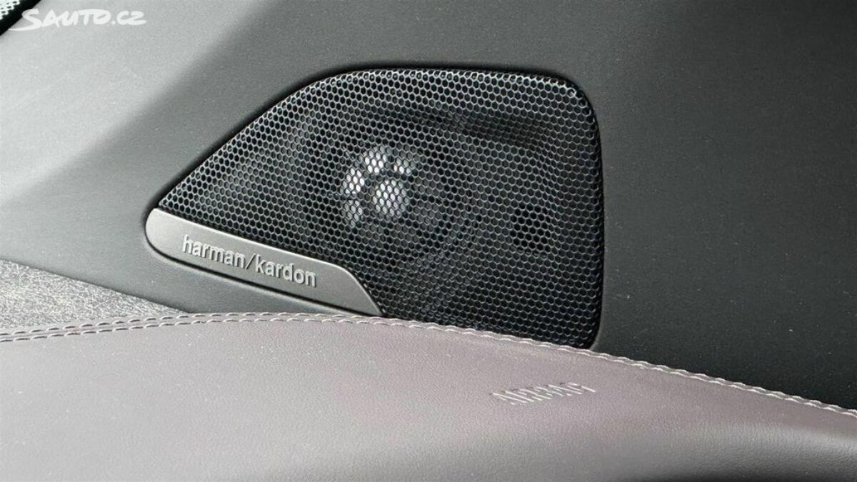 Fotografie vozu - klik pro zvětšení