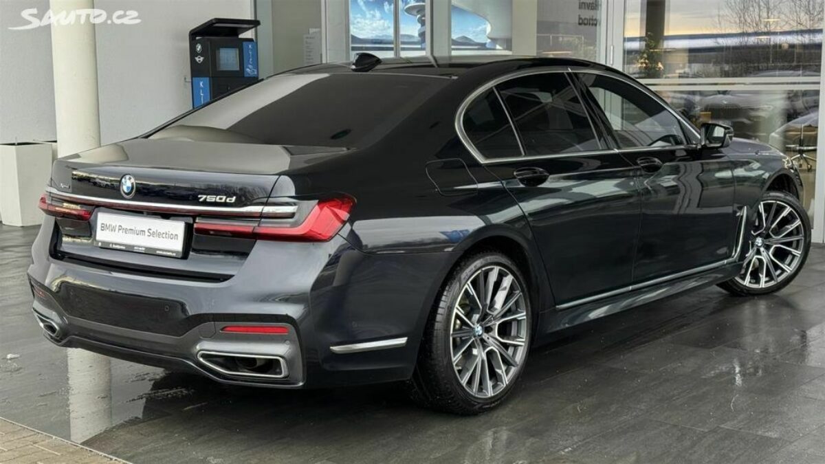 Fotografie vozu - klik pro zvětšení