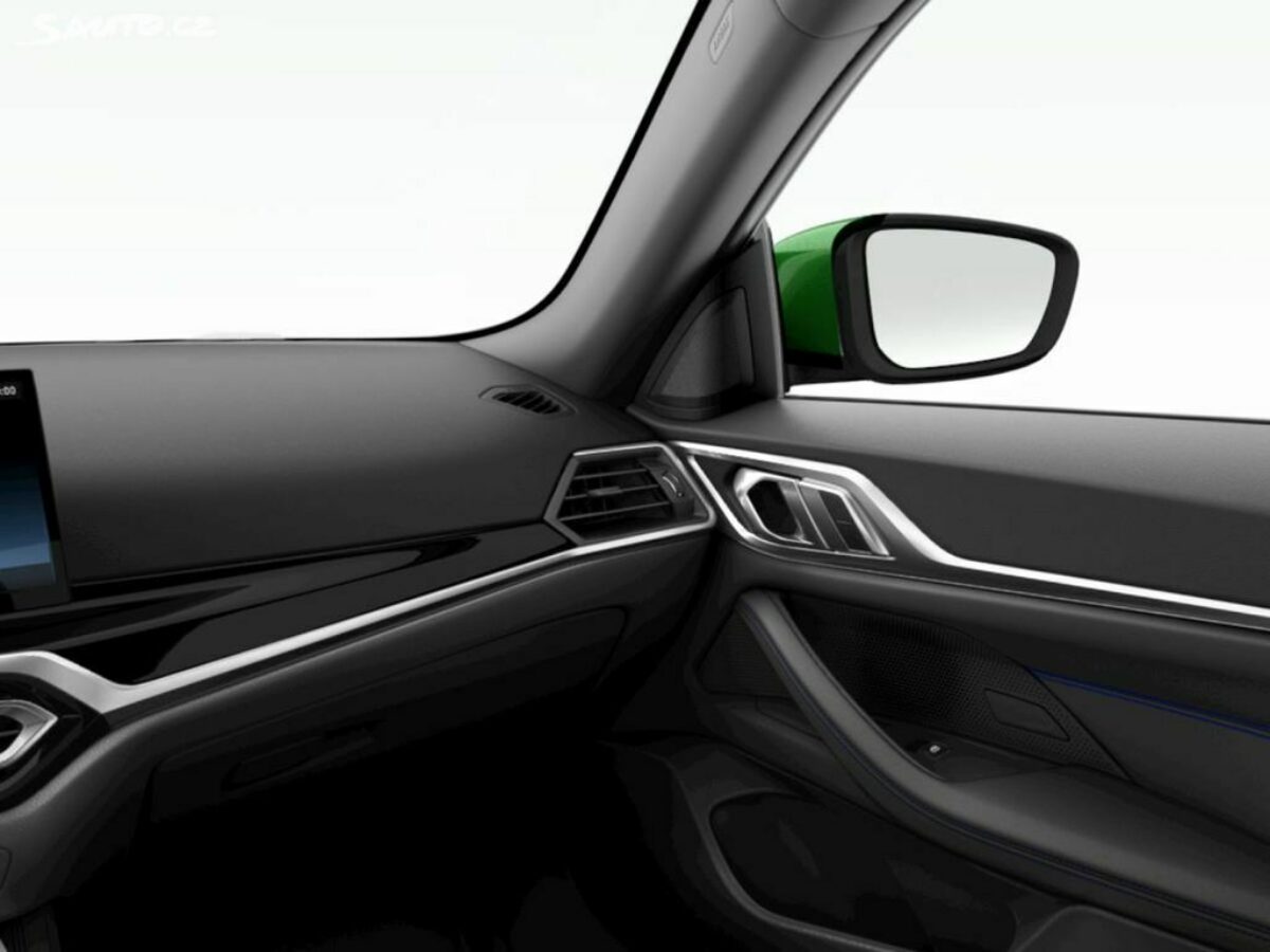 Fotografie vozu - klik pro zvětšení