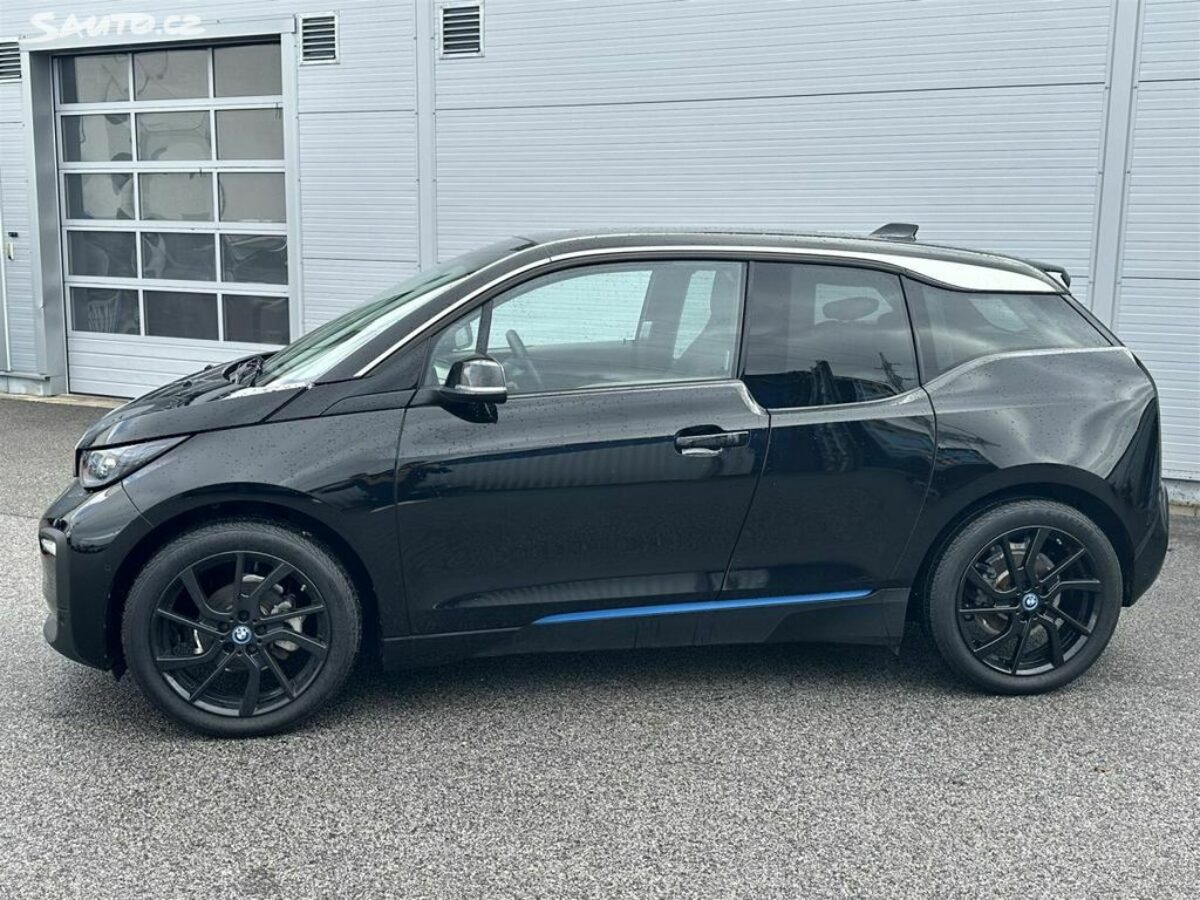 Fotografie vozu - klik pro zvětšení