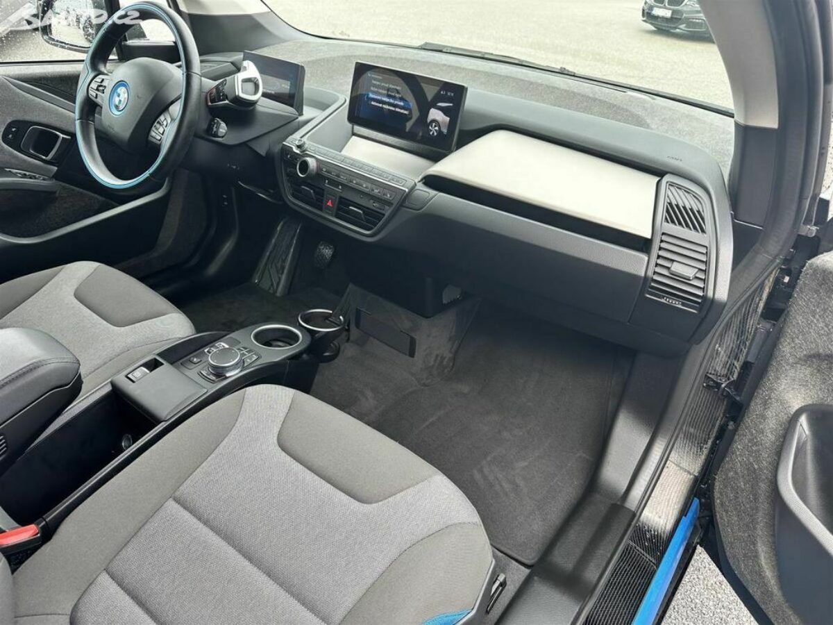 Fotografie vozu - klik pro zvětšení