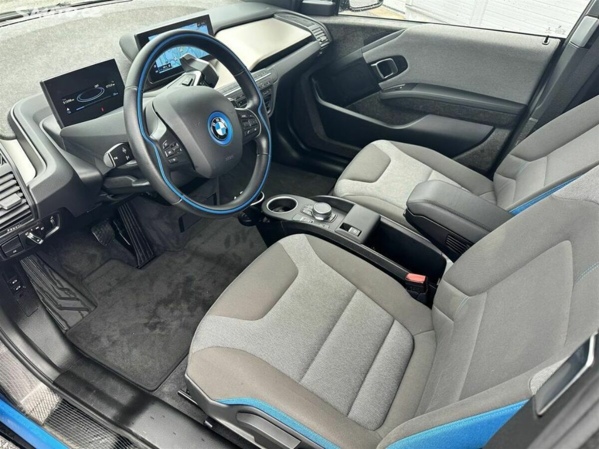 Fotografie vozu - klik pro zvětšení