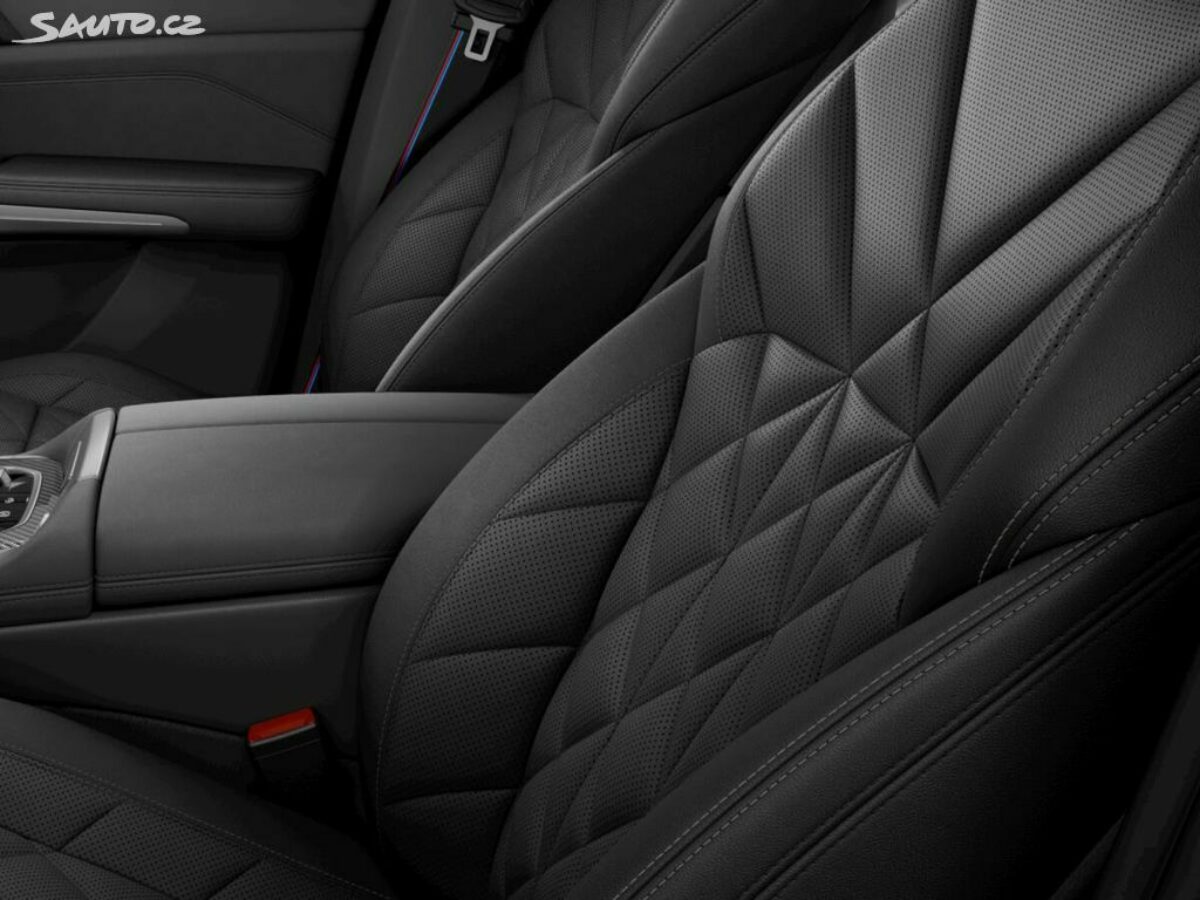 Fotografie vozu - klik pro zvětšení