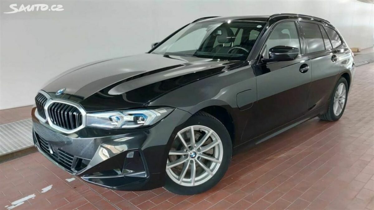 Fotografie vozu - klik pro zvětšení