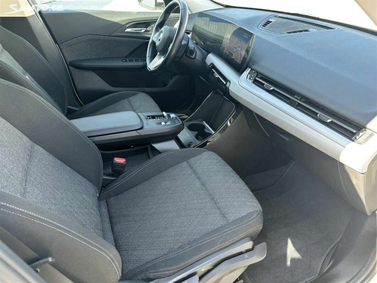 Fotografie vozu - klik pro zvětšení