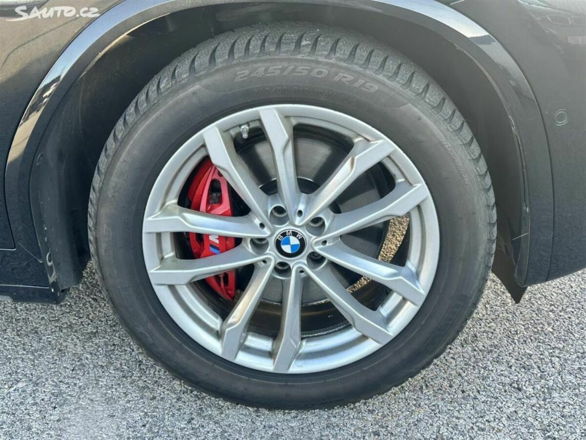 Fotografie vozu - klik pro zvětšení