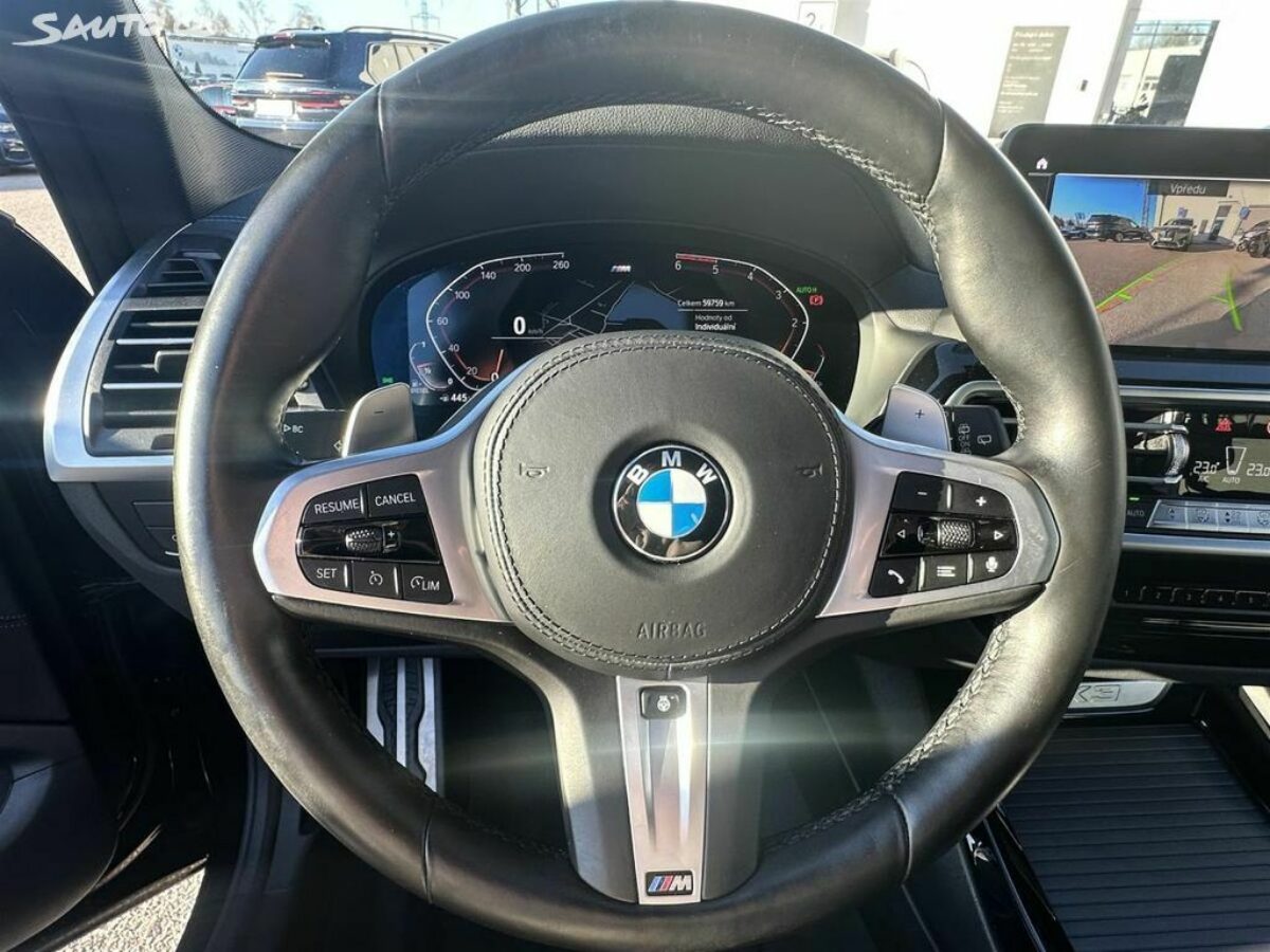 Fotografie vozu - klik pro zvětšení