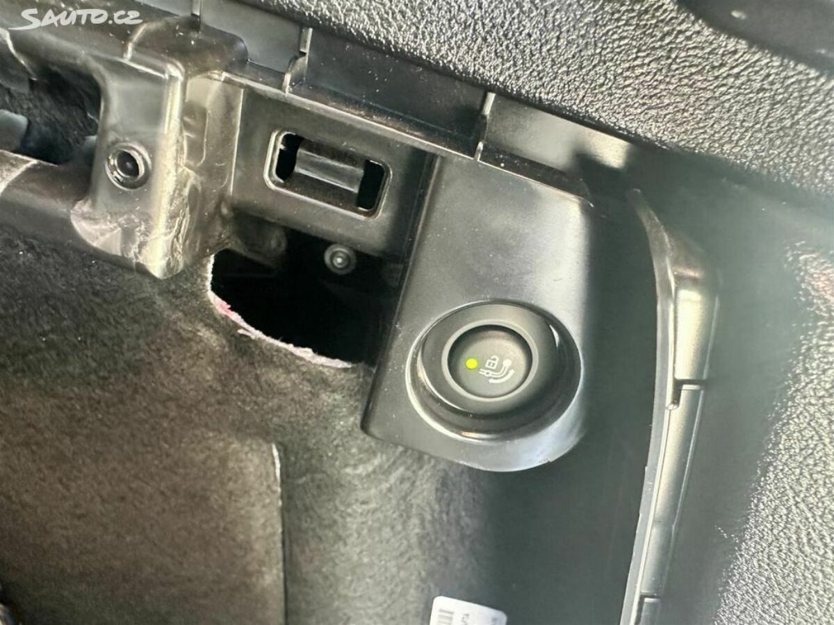 Fotografie vozu - klik pro zvětšení