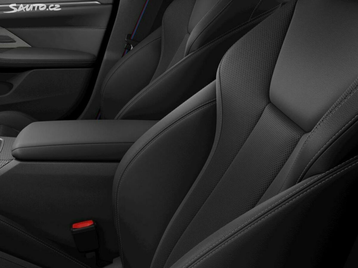 Fotografie vozu - klik pro zvětšení