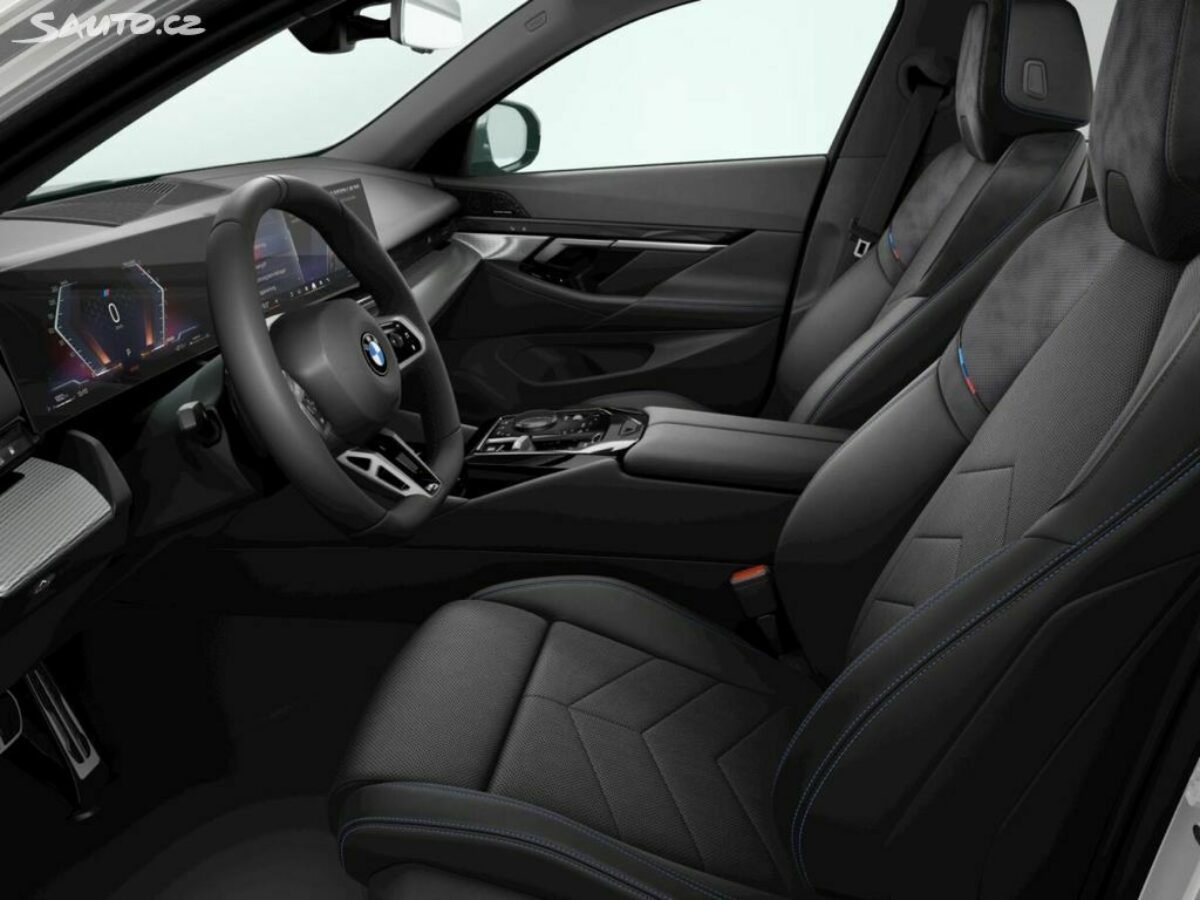 Fotografie vozu - klik pro zvětšení