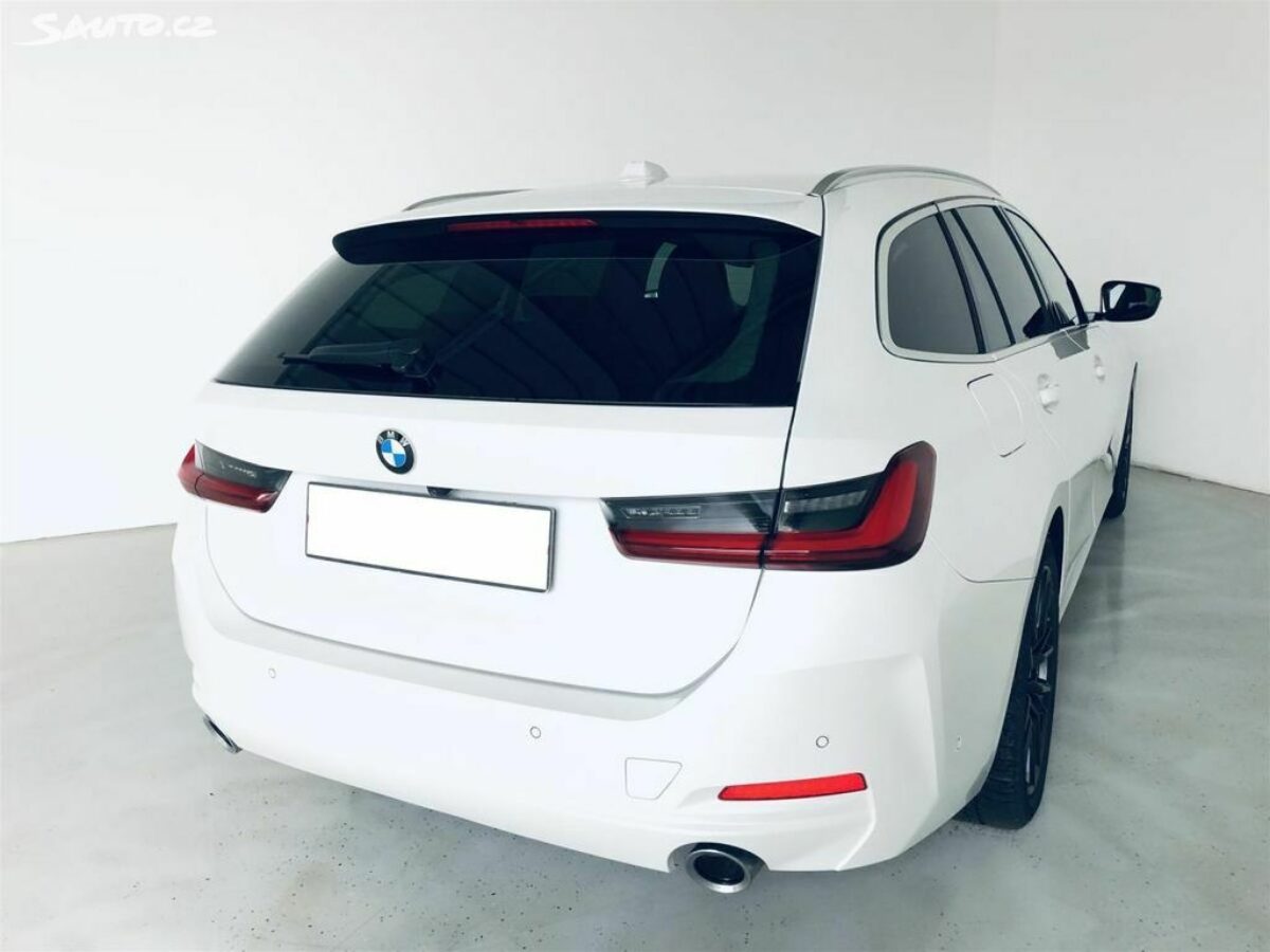 Fotografie vozu - klik pro zvětšení