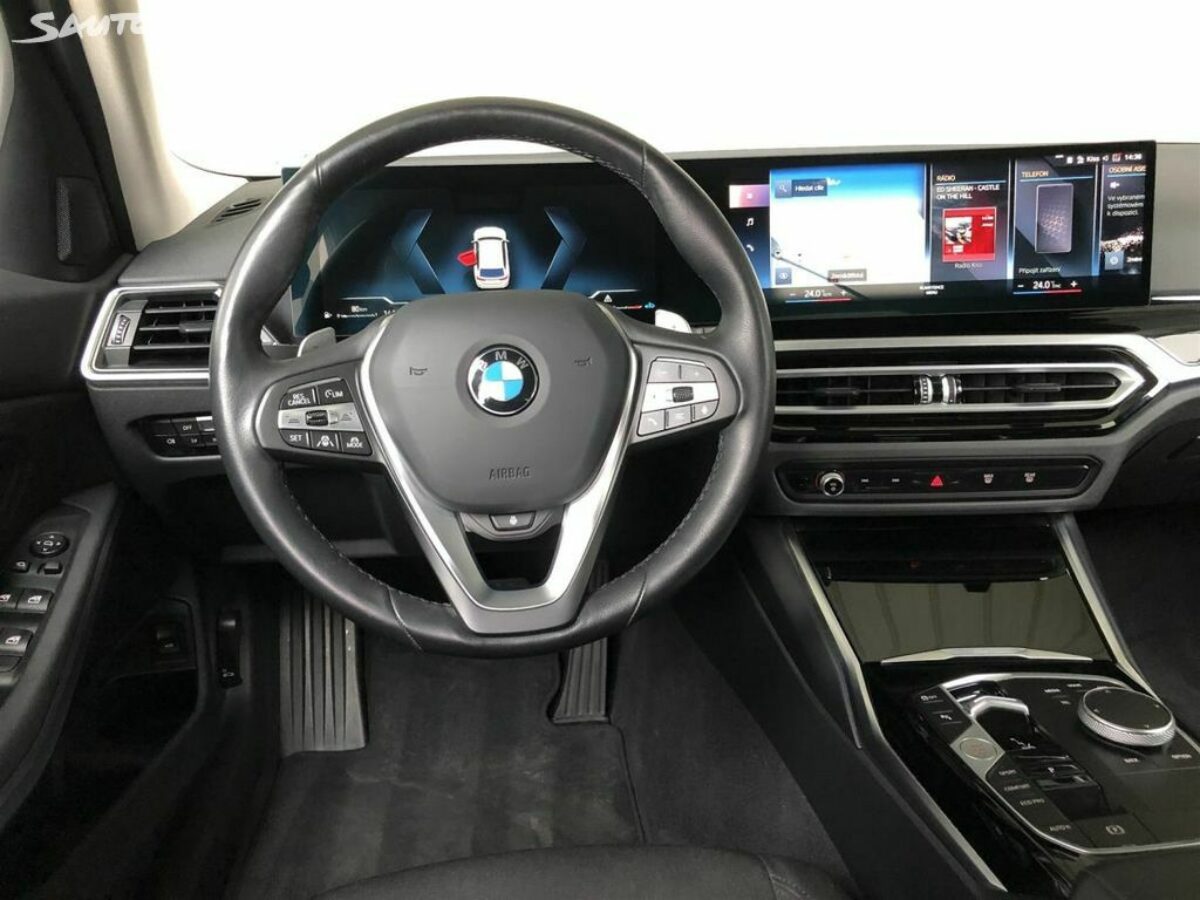 Fotografie vozu - klik pro zvětšení