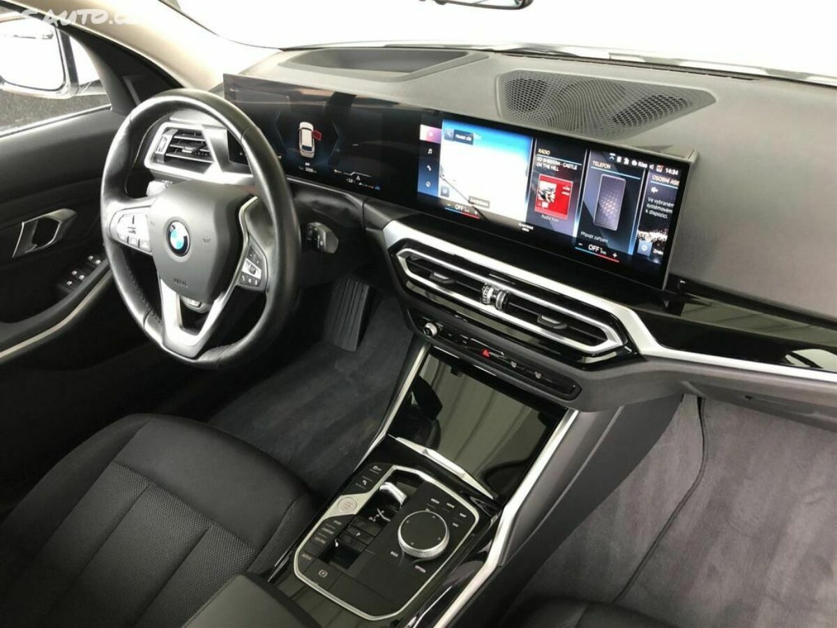 Fotografie vozu - klik pro zvětšení