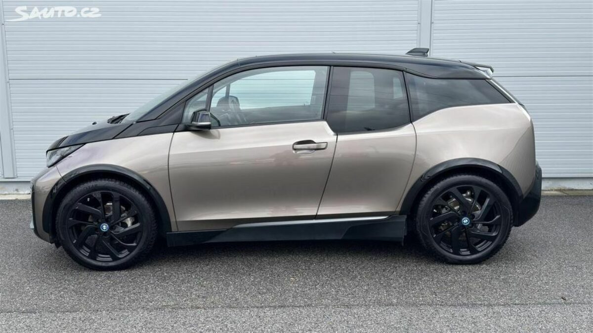 Fotografie vozu - klik pro zvětšení