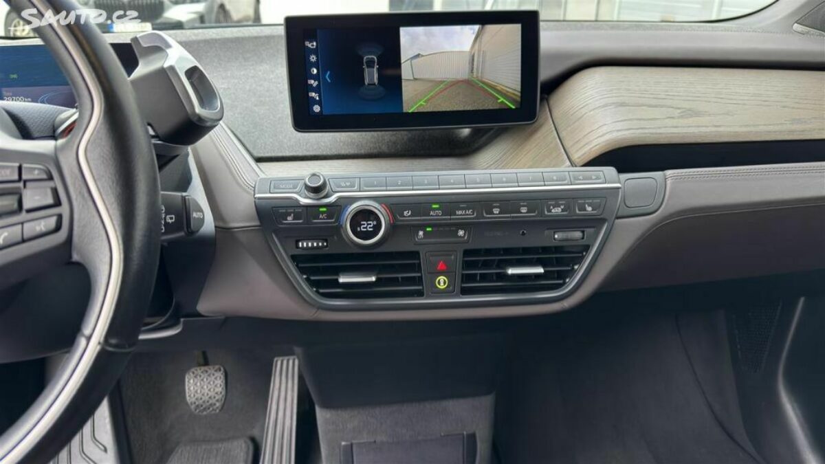 Fotografie vozu - klik pro zvětšení