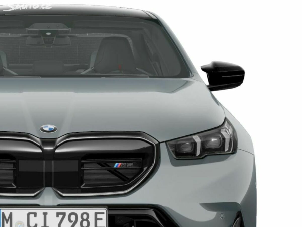 Fotografie vozu - klik pro zvětšení