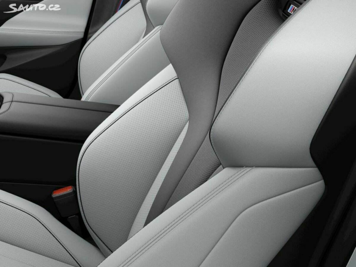 Fotografie vozu - klik pro zvětšení