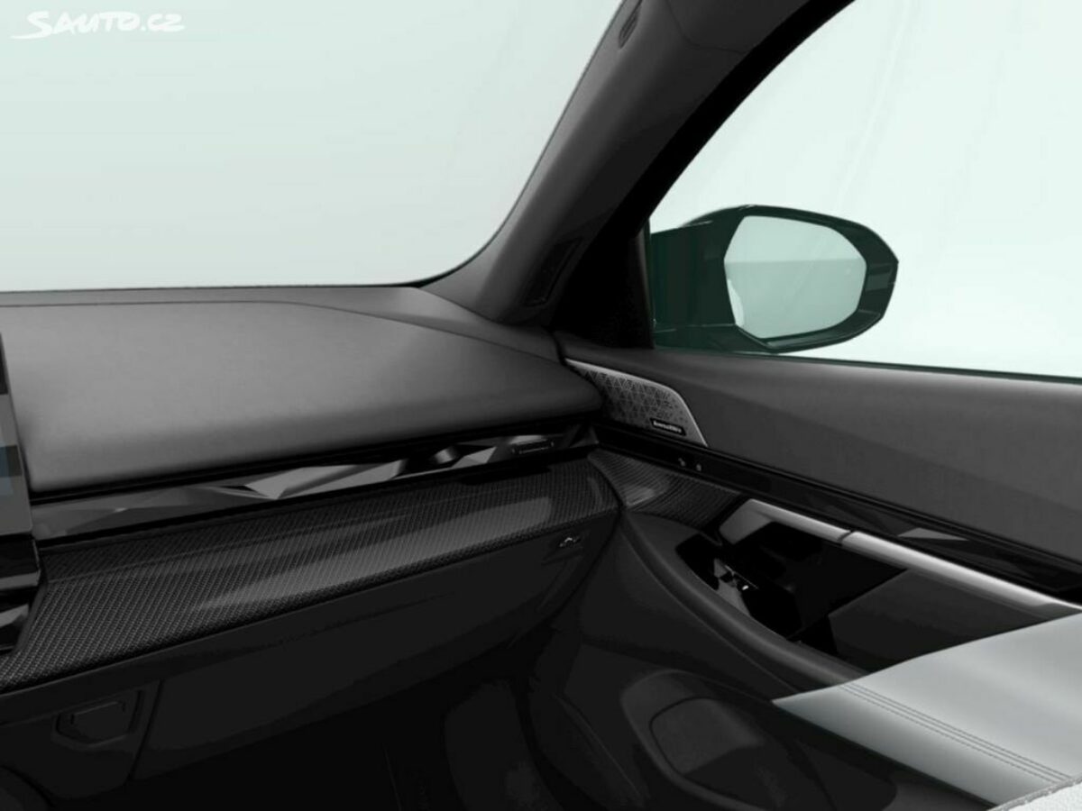 Fotografie vozu - klik pro zvětšení