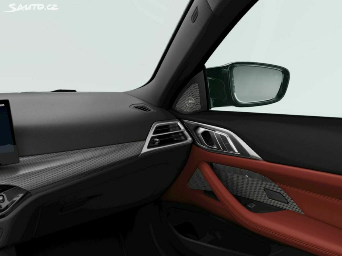 Fotografie vozu - klik pro zvětšení