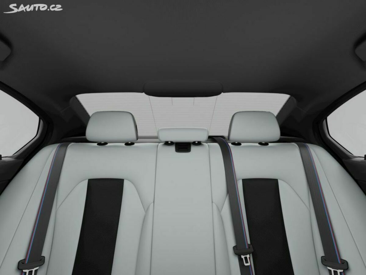 Fotografie vozu - klik pro zvětšení