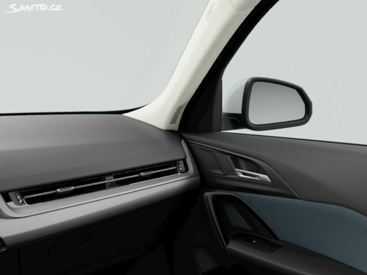 Fotografie vozu - klik pro zvětšení