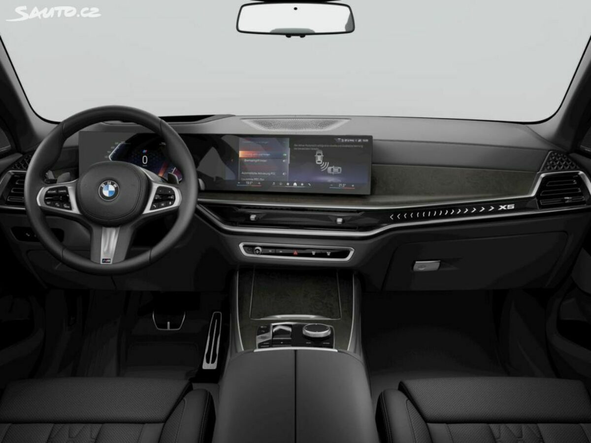 Fotografie vozu - klik pro zvětšení