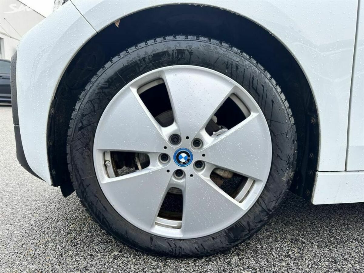 Fotografie vozu - klik pro zvětšení