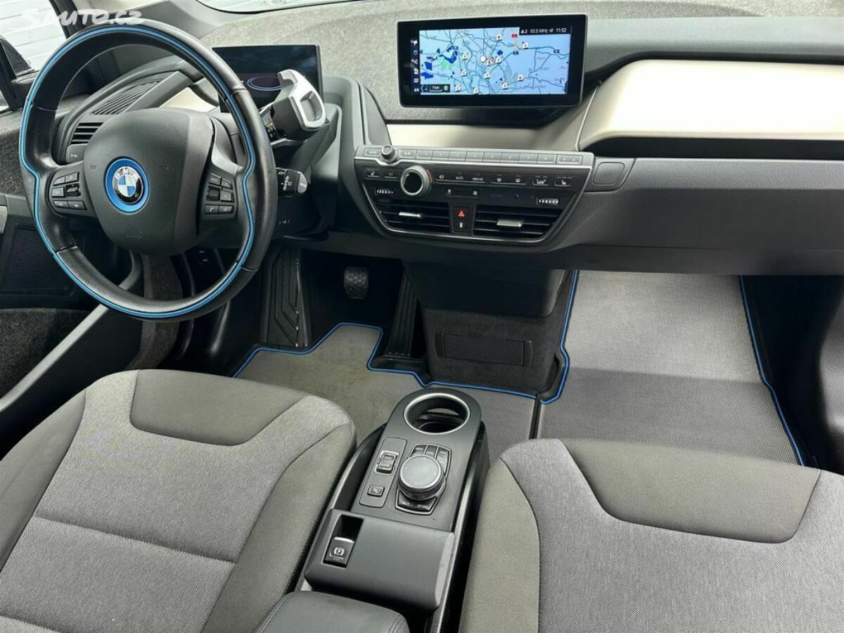 Fotografie vozu - klik pro zvětšení