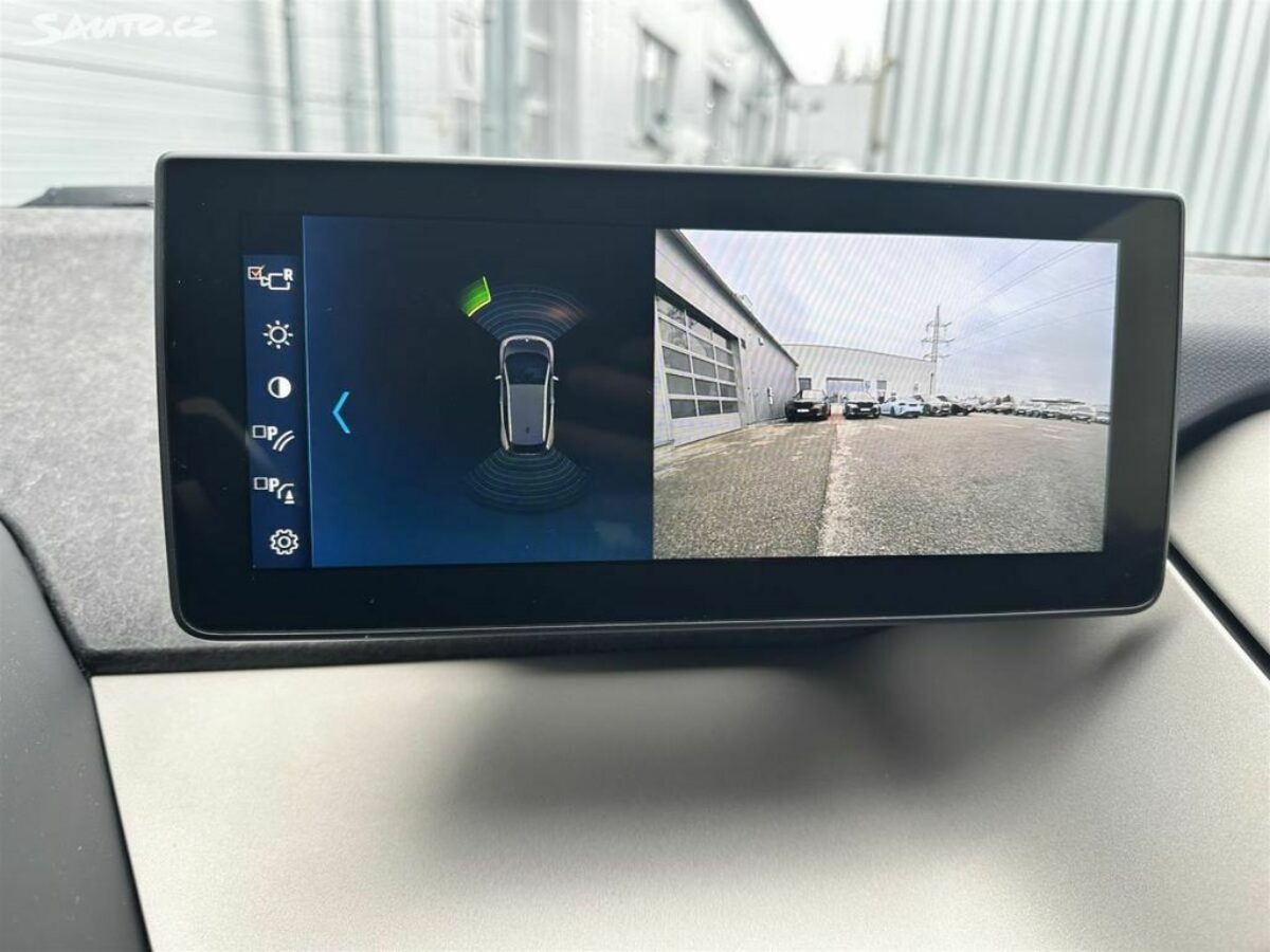 Fotografie vozu - klik pro zvětšení