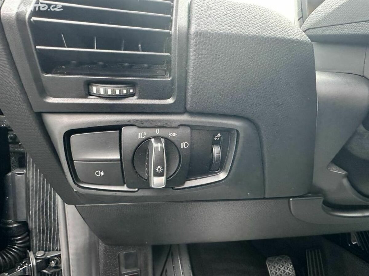 Fotografie vozu - klik pro zvětšení