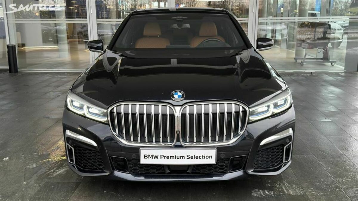 Fotografie vozu - klik pro zvětšení