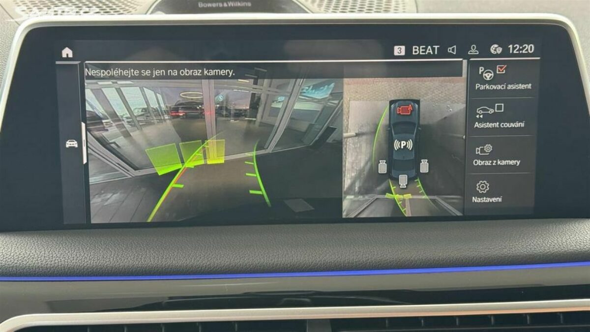 Fotografie vozu - klik pro zvětšení