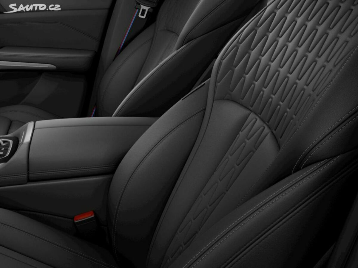 Fotografie vozu - klik pro zvětšení