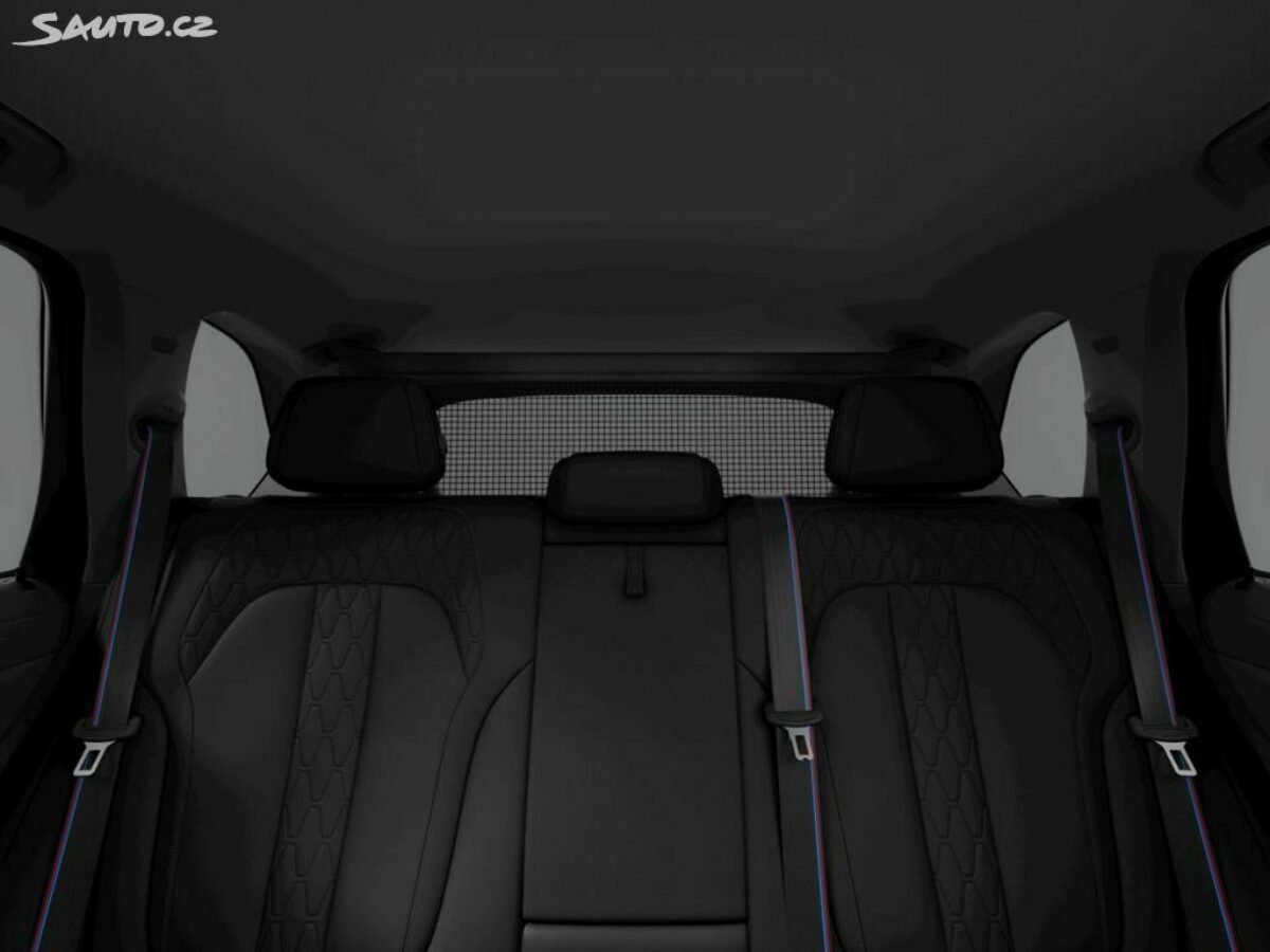 Fotografie vozu - klik pro zvětšení