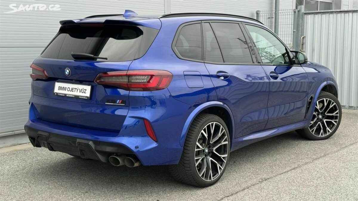 Fotografie vozu - klik pro zvětšení