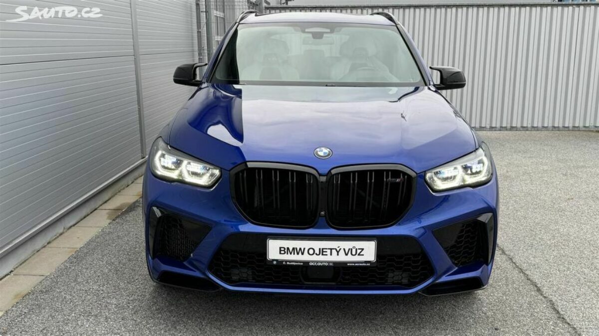 Fotografie vozu - klik pro zvětšení