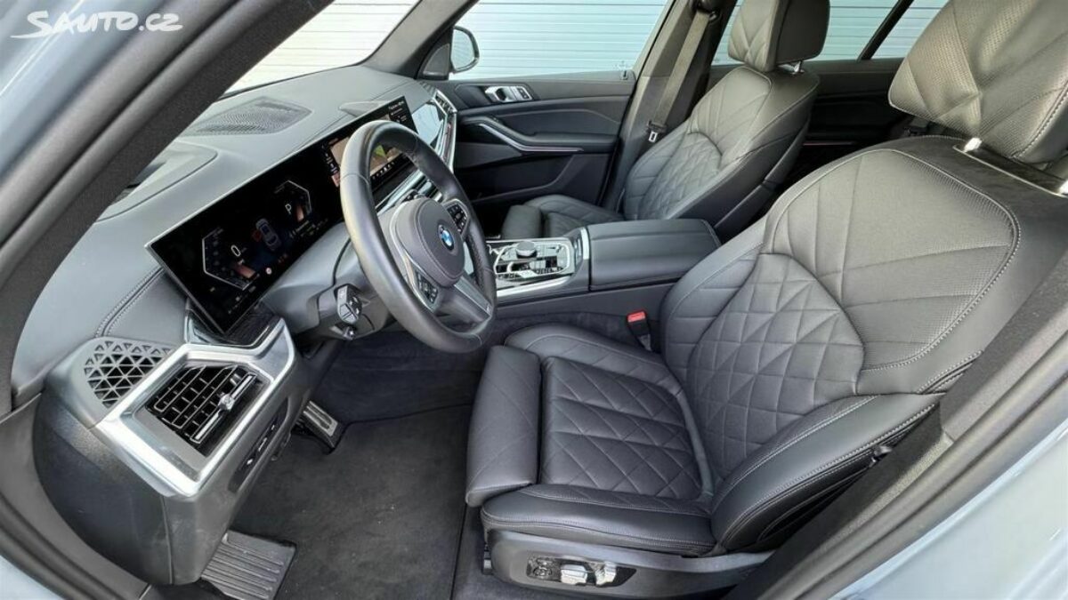 Fotografie vozu - klik pro zvětšení