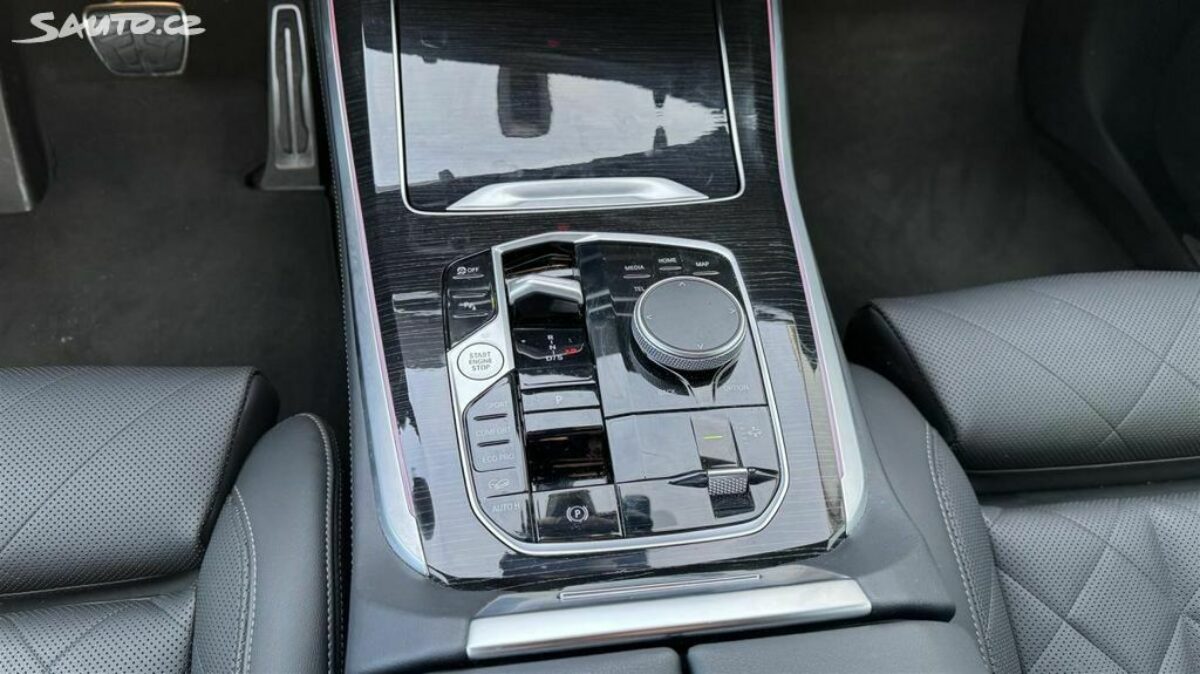 Fotografie vozu - klik pro zvětšení