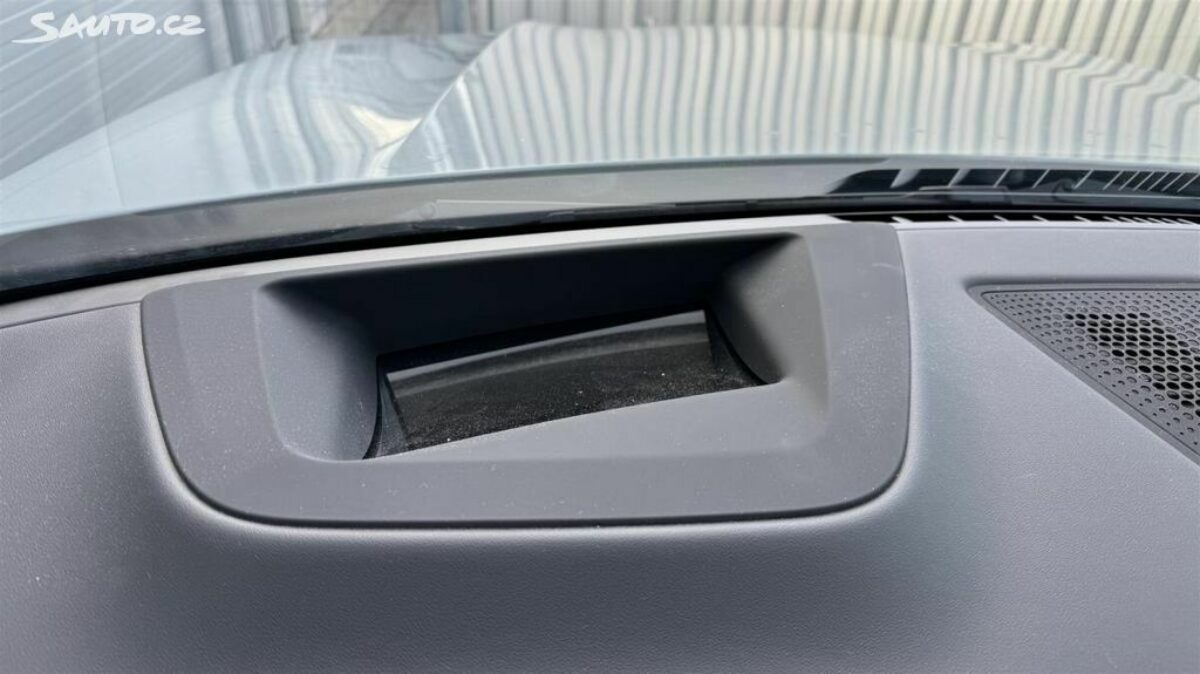 Fotografie vozu - klik pro zvětšení