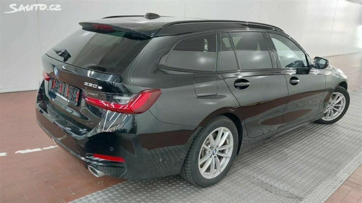 Fotografie vozu - klik pro zvětšení