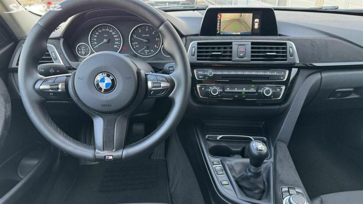 Fotografie vozu - klik pro zvětšení