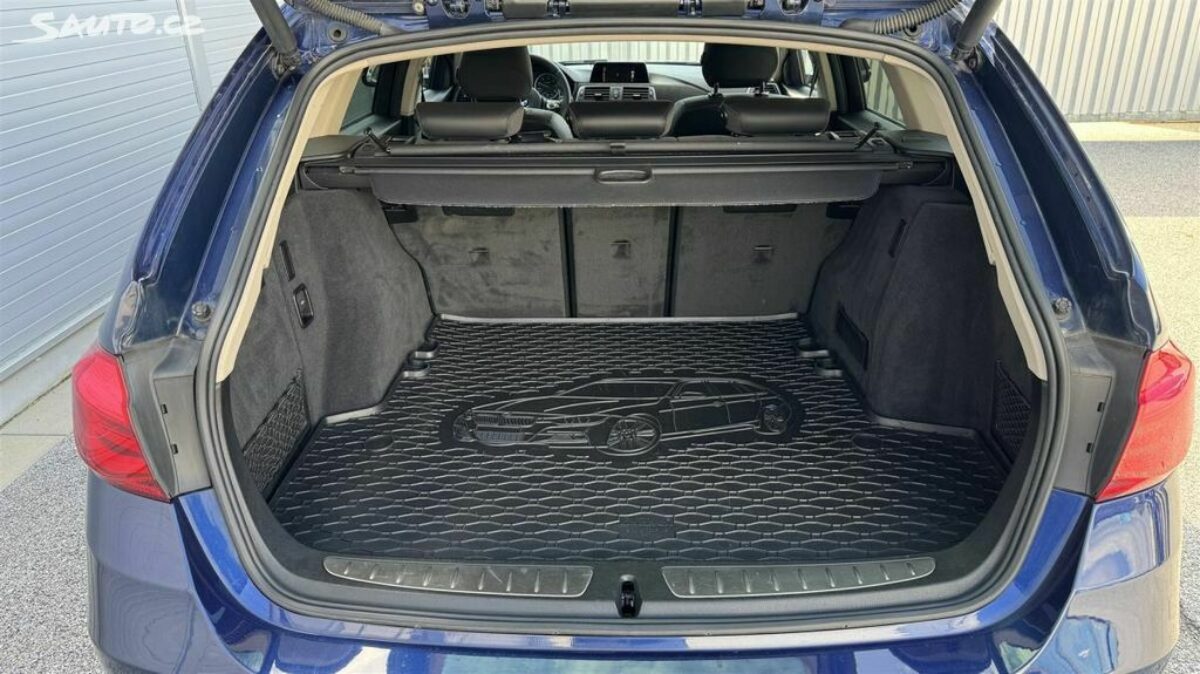 Fotografie vozu - klik pro zvětšení