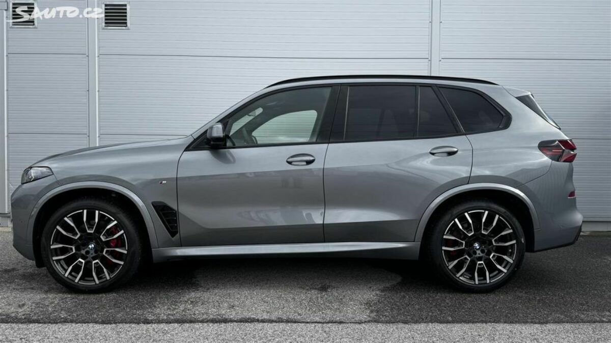 Fotografie vozu - klik pro zvětšení