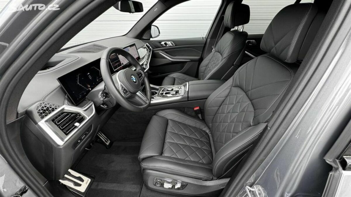 Fotografie vozu - klik pro zvětšení