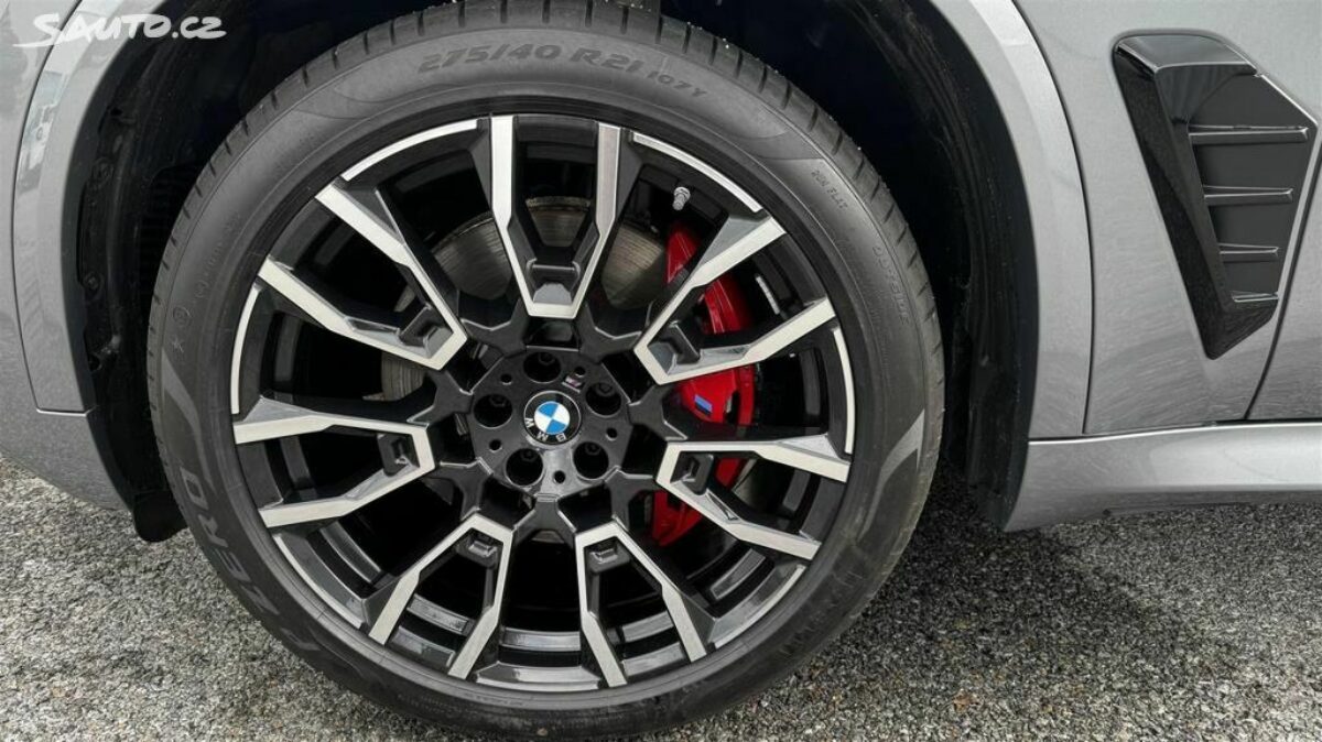 Fotografie vozu - klik pro zvětšení