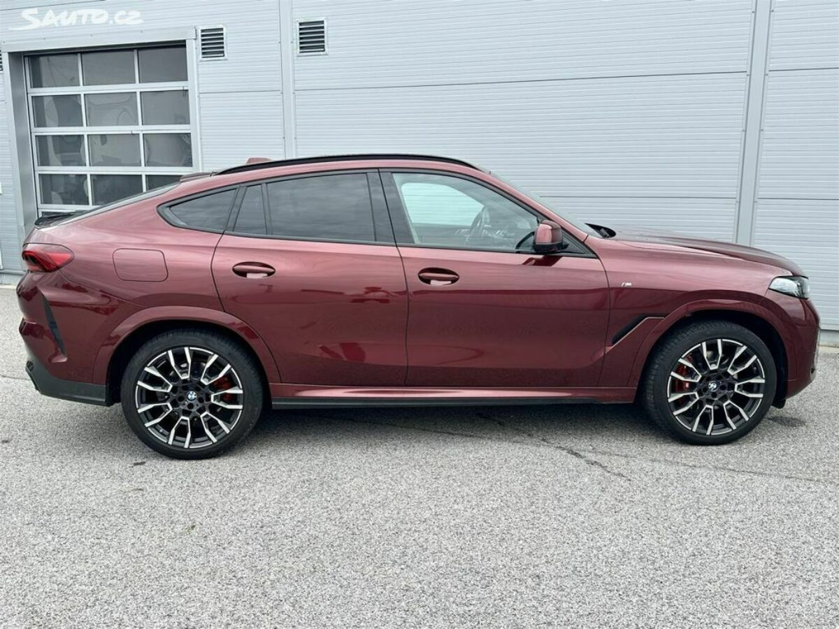 Fotografie vozu - klik pro zvětšení