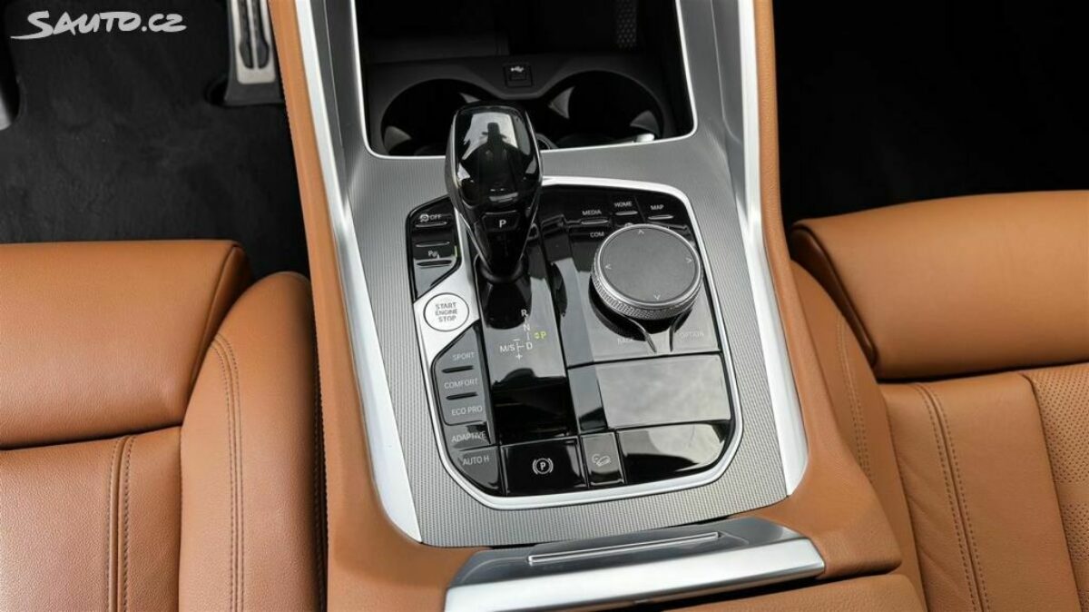 Fotografie vozu - klik pro zvětšení