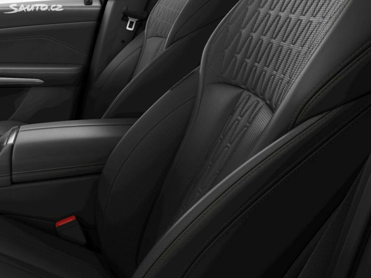 Fotografie vozu - klik pro zvětšení