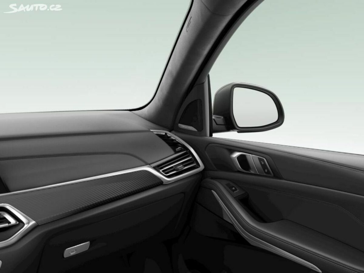 Fotografie vozu - klik pro zvětšení