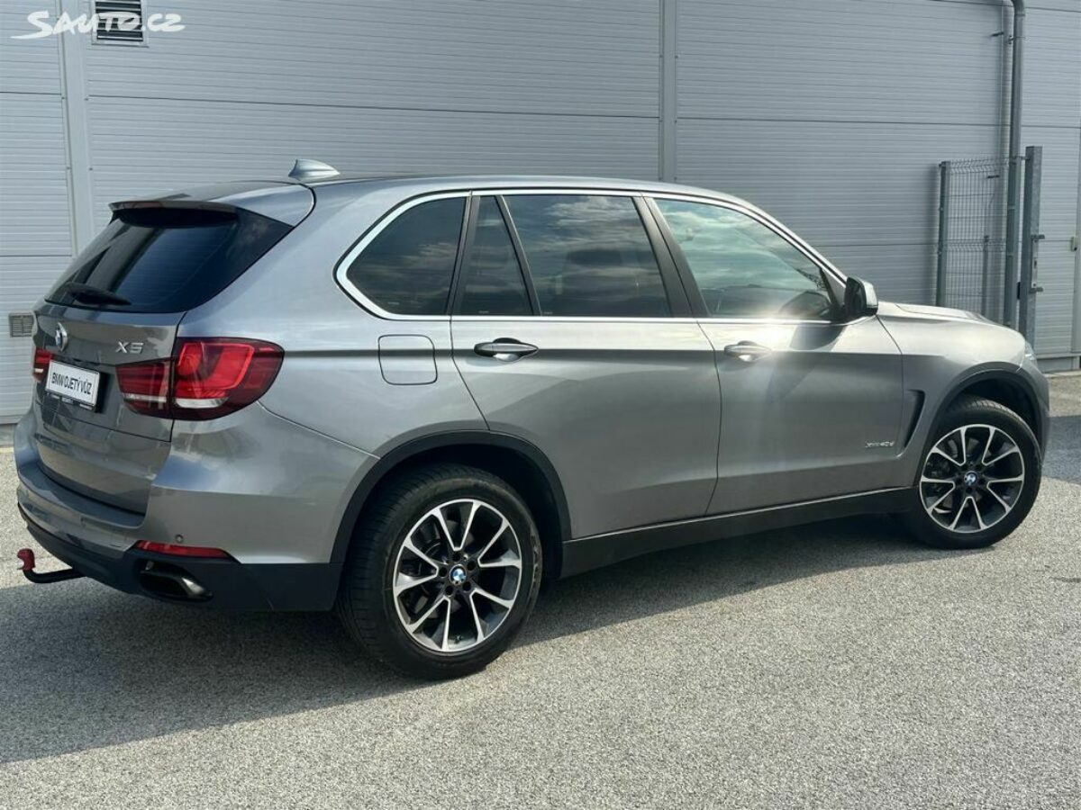 Fotografie vozu - klik pro zvětšení